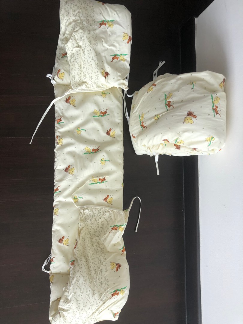 Winnie the pooh cot bumper sides, Babies & Kids, Baby Nursery & Kids