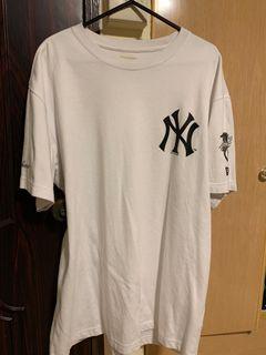 MLB Korea Unisex Gradation Monogram Clipping Oversized Short Sleeve Tee Shirt NY Yankees Turquoise