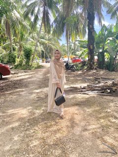 (Category: ) located in . Submitted by raihana13 (Listing ID 1188231694, Image 1). Description: .