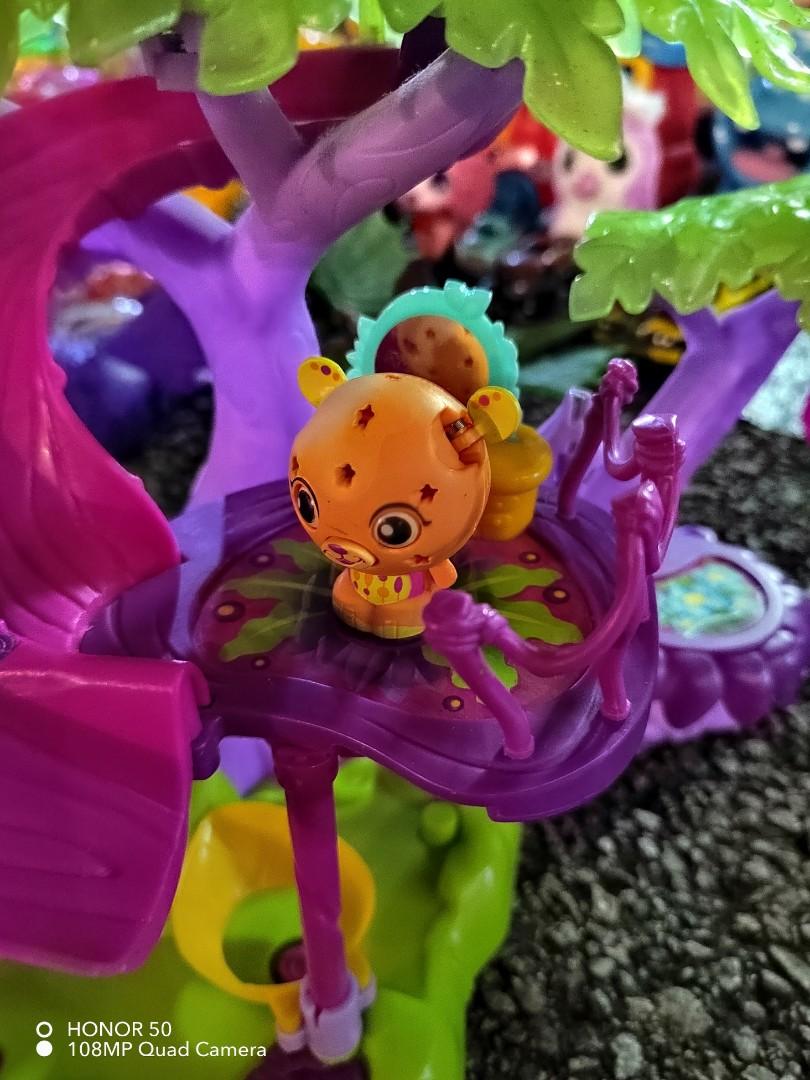 Zoobles tree house playset, Hobbies & Toys, Toys & Games on Carousell