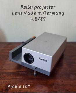 1970s Vintage Rollei Germany Projector. Great for display, Non-working condition. WhatsApp 9633 7309.