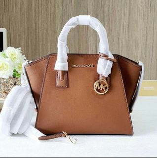 (Category: ) located in . Submitted by janelovebagswatchesshoesph (Listing ID 1191776260, Image 1). Description: .