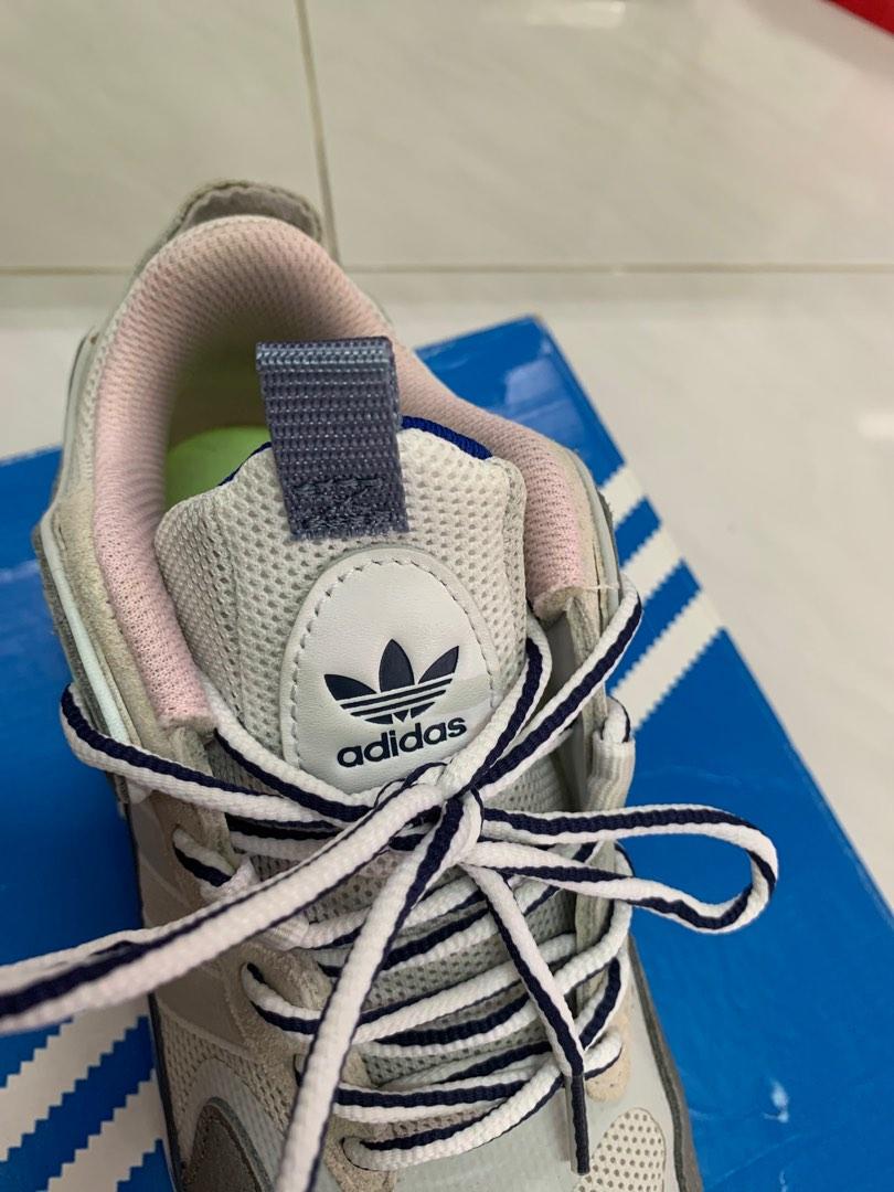 Adidas Magmur runner W, Women's Fashion, Footwear, Sneakers on Carousell