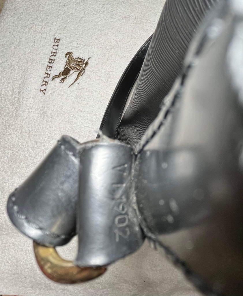 Authentic Lv bucket epi (Category: Luxury Bags & Wallets) located in Mangaldan. Submitted by sheenaluxarchive (Listing ID 1191779702, Image 3). Description: Rank Ab No major flaws.