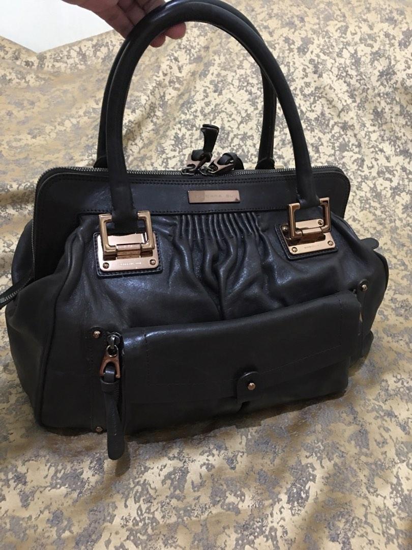 Barbara sales bui clutch