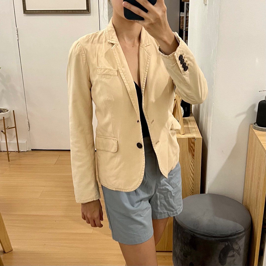 Beige Blazer, Women's Fashion, Coats, Jackets and Outerwear on Carousell