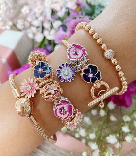 🌟BIG SALE🌟PANDORA AUTH DAISY FLOWER CHARMS-950 EACH// BEAD BRACELET ROSE GOLD-MOMENTS AND T BAR CLASP --2200