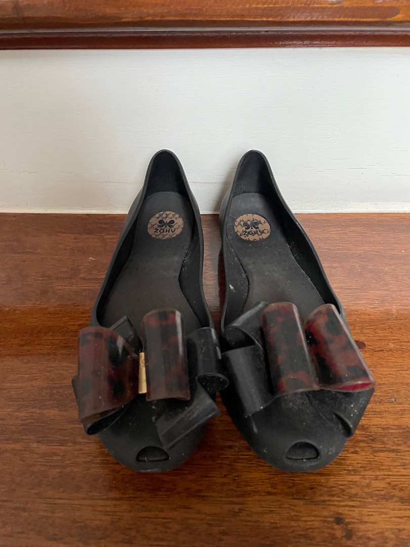 jellypop black sandals