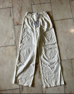 （分類：）位於 。 由 helppmedeclutter 提交（商品編號 1144757194，圖片 1）。簡介： 。