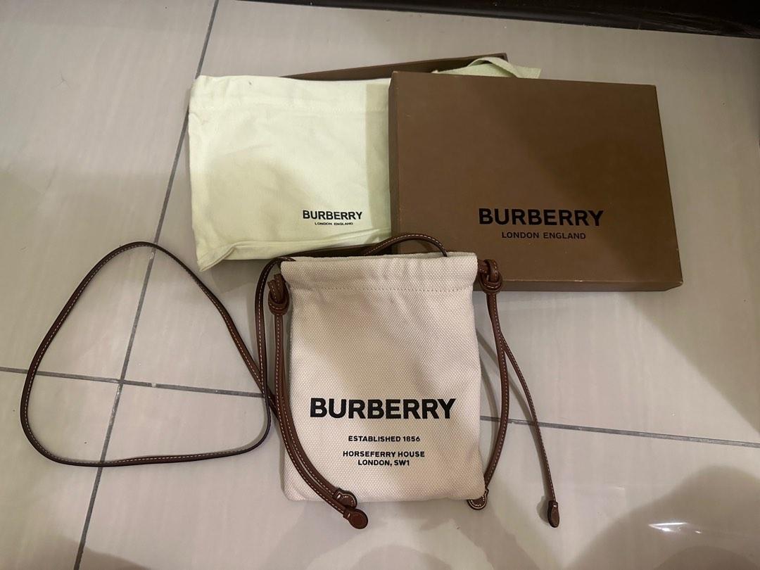 Burberry 帆布束口小包, 名牌精品, 精品包與皮夾在旋轉拍賣