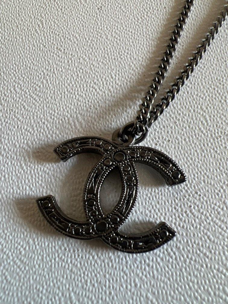 Black crystal necklace chanel sale