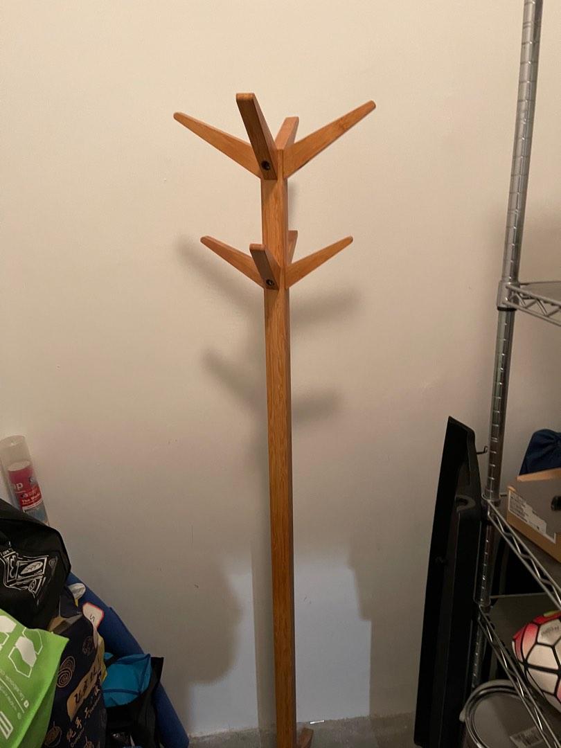 hat and bag stand