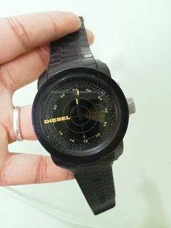 DIESEL RUBBER STRAP WITH SCRATCH SA FACE