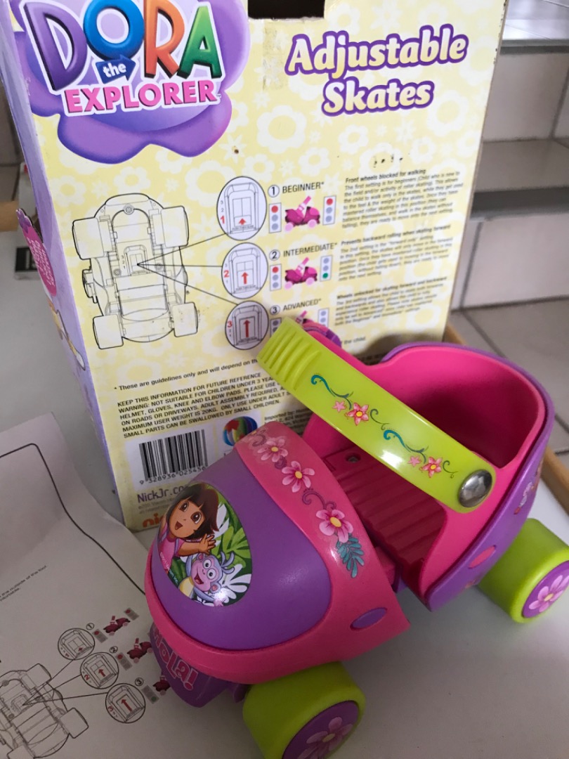 Dora the Explorer Adjustable Roller Skates (unused), Hobbies & Toys