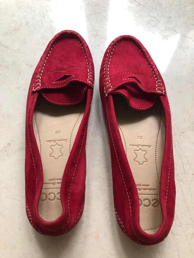 Ecco suede red shoes size 38, Women's Fashion, Footwear, Flats on Carousell