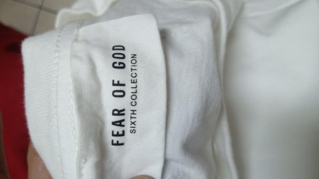 FEAR OF GOD MENS TSHIRT (Category: Tshirts & Polo Shirts ) located in Manila. Submitted by fashionista.22 (Listing ID 1191786746, Image 3). Description: original no issue good as new.