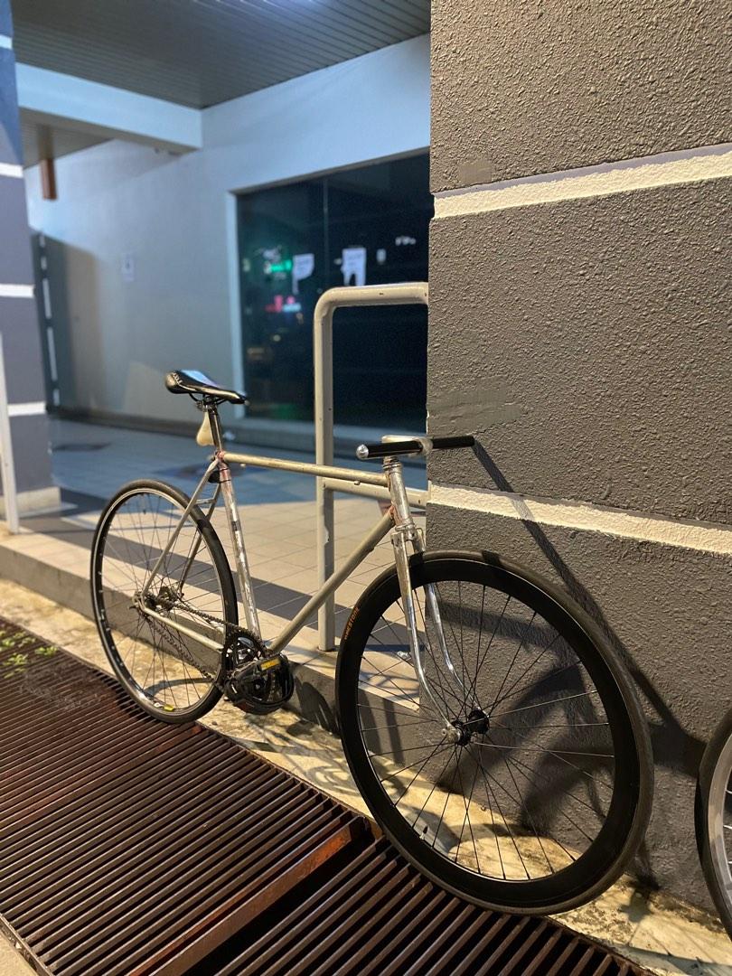 Fixed gear (oldschool look), Sports Equipment, Bicycles & Parts