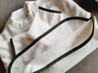 （分類：）位於 。 由 jozefien 提交（商品編號 1191745034，圖片 1）。簡介： 。
