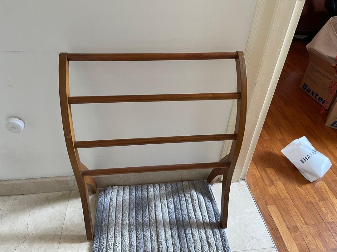 Free standing towel rail, Furniture & Home Living, Bathroom & Kitchen