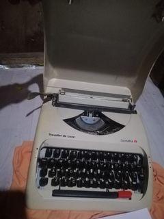 F/S: Olympia Typewriter