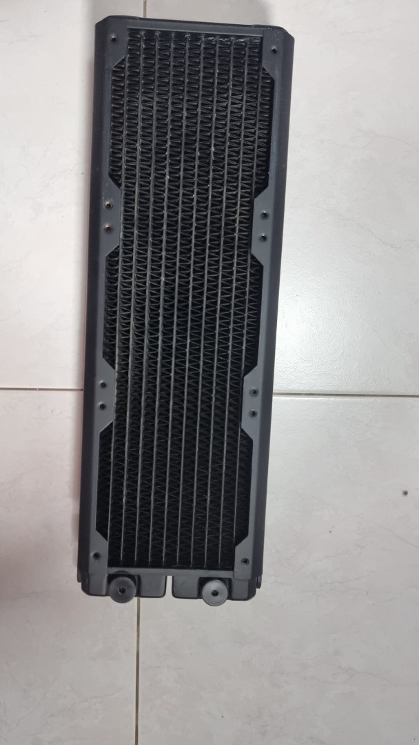 Hardware Labs SR2 360mm Radiator, Computers & Tech, Parts & Accessories