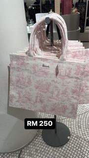 (Category: ) located in . Submitted by KSShop (Listing ID 1191797865, Image 1). Description: .