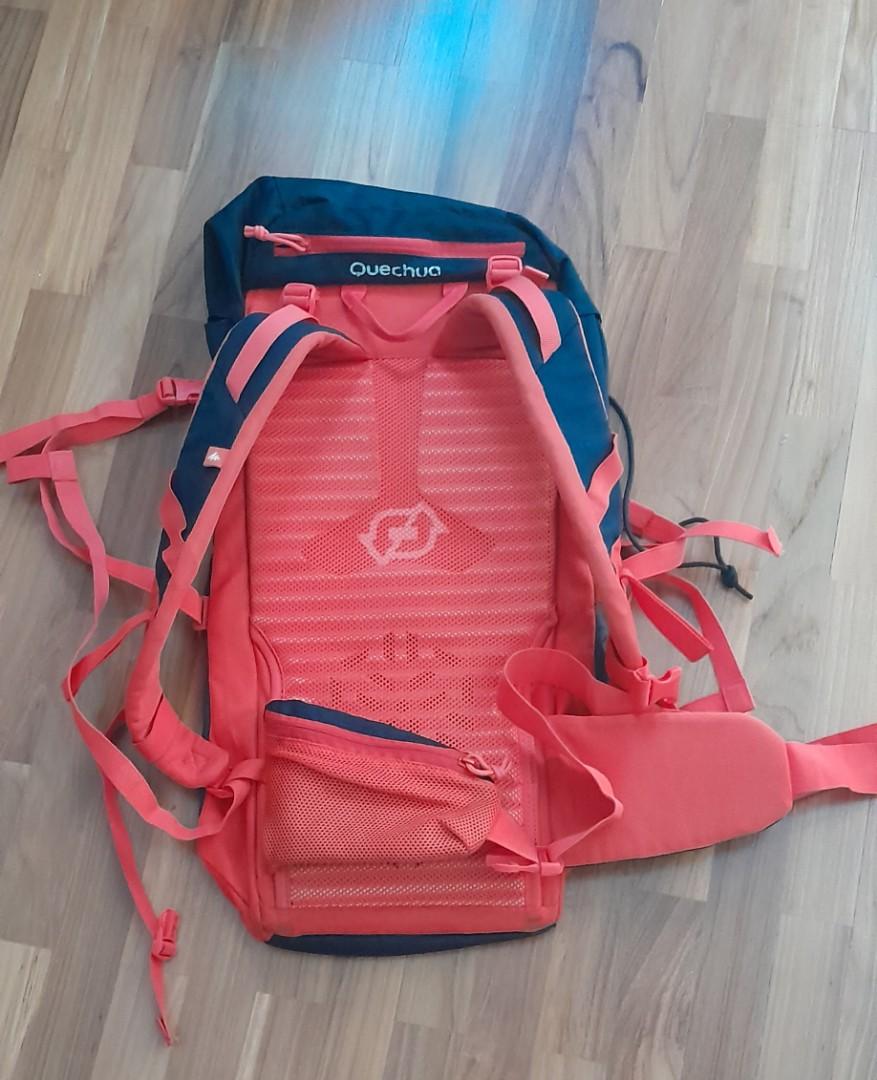 Quechua hotsell backpack 35l