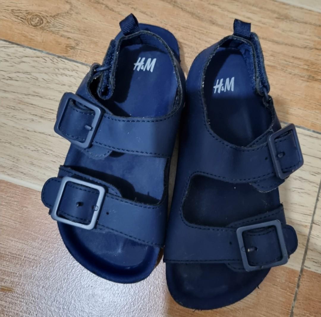 H&M kids sandals sz. 9.5 (Category: Babies & Kids Fashion) located in Quezon City. Submitted by keanexavier (Listing ID 1191784545, Image 3). Description: Twice used.