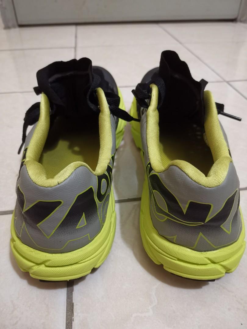 hoka one one tracer