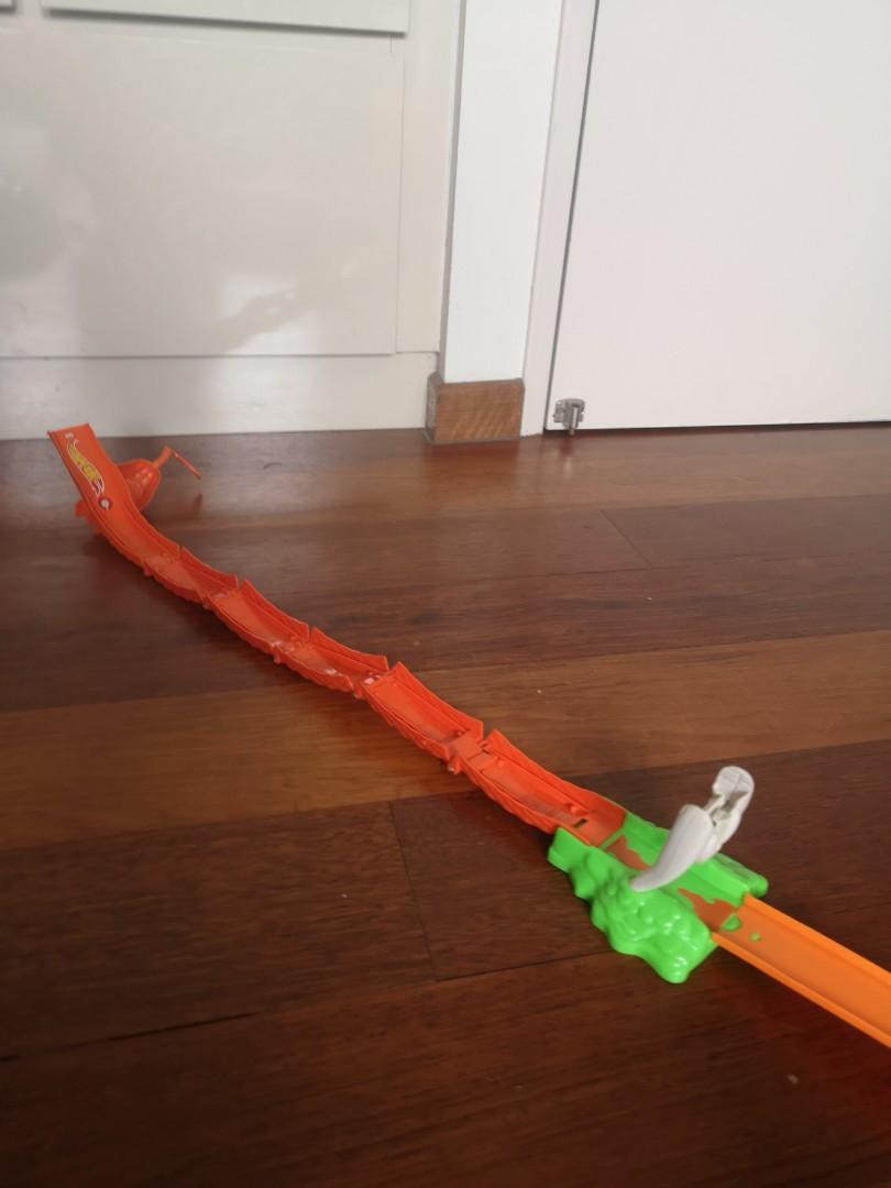 Hot wheels cobra coil track set store