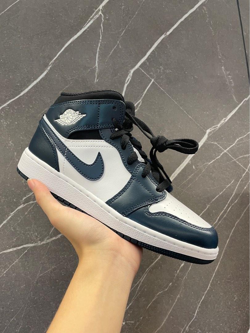 mid dark teal jordan