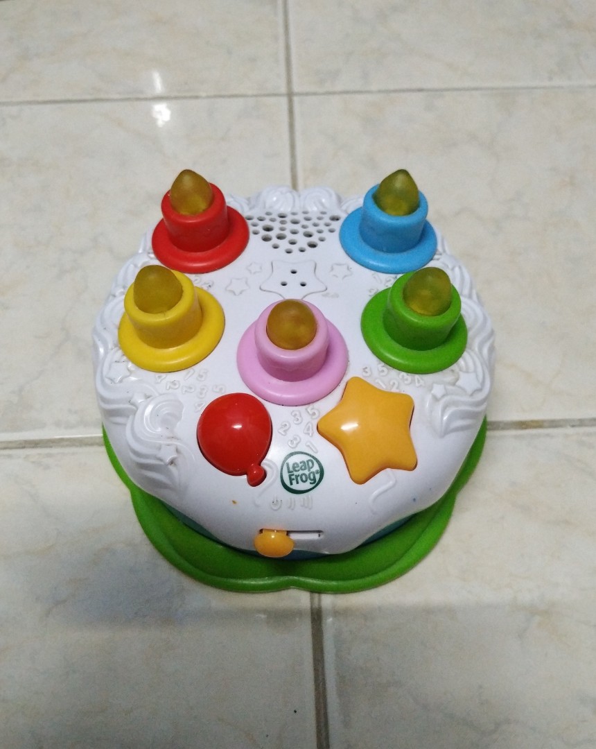 LEAPFROG COUNTING CANDLES BIRTHDAY CAKE, Hobbies & Toys, Toys & Games