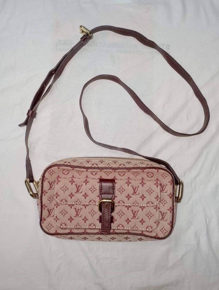 LV juliette mini lin crossbody (Category: Luxury Bags & Wallets) located in Mangaldan. Submitted by sheenaluxarchive (Listing ID 1191779505, Image 1). Description: Rank A Nothing to explain Authentic.