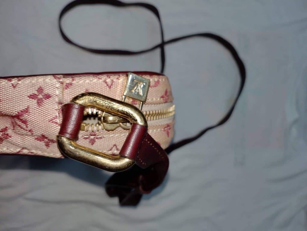 LV juliette mini lin crossbody (Category: Luxury Bags & Wallets) located in Mangaldan. Submitted by sheenaluxarchive (Listing ID 1191779505, Image 3). Description: Rank A Nothing to explain Authentic.