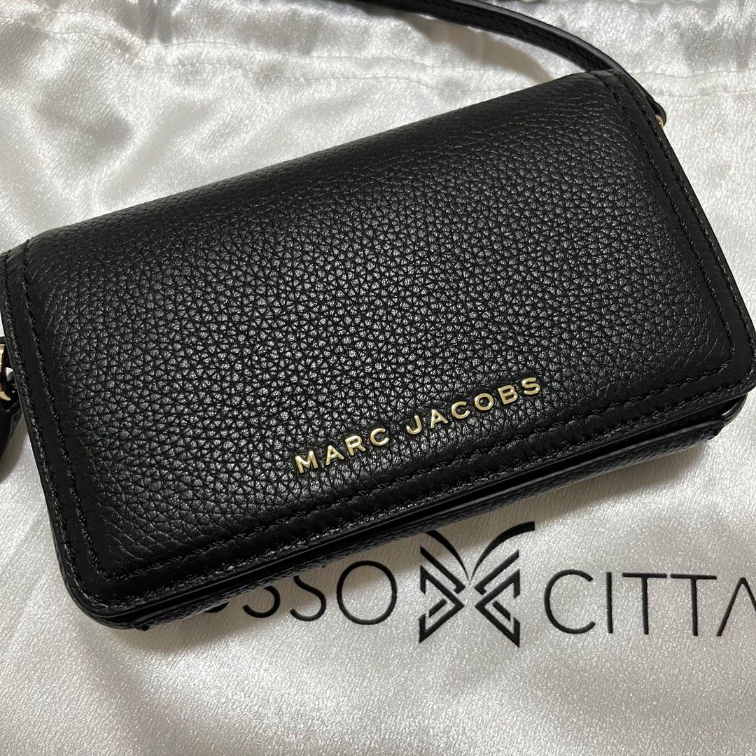 Marc Jacobs Snapshot Bag Black x Pink, Women's Fashion, Bags & Wallets,  Cross-body Bags on Carousell