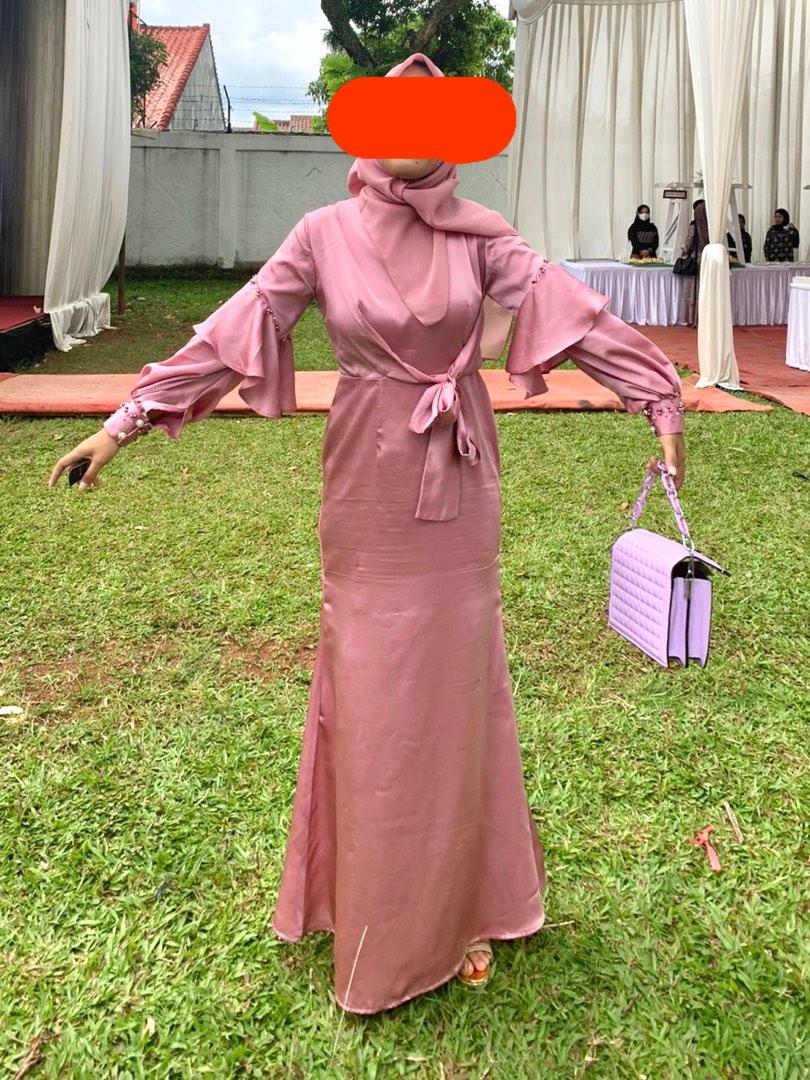 Bridesmaid deals hijab dress