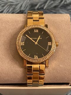 (Category: ) located in . Submitted by HelloandGoodBuys (Listing ID 1191710095, Image 1). Description: .