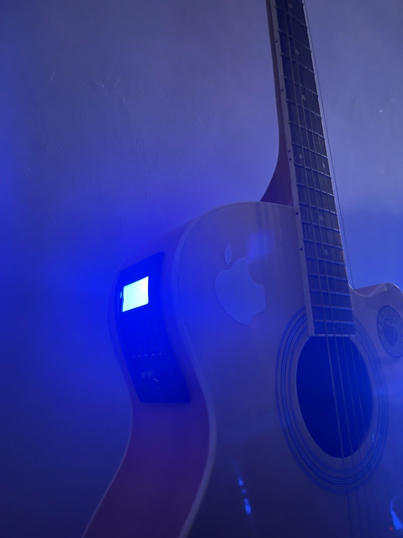 Nashville acoustic guitar, Hobbies & Toys, Music & Media, Musical Instruments on Carousell