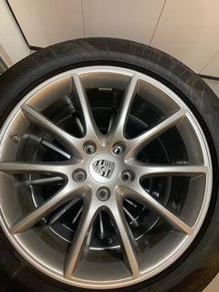 New 20” Porsche Cayenne coupe staggered rims with pirelli tyres