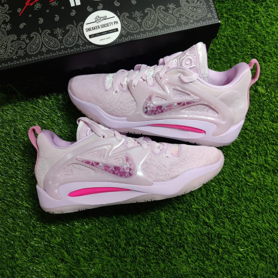 Nike KD 15 'Aunt Pearl', Men's Fashion, Footwear, Sneakers on Carousell