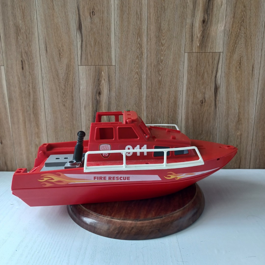 Playmobil fire rescue boat hotsell