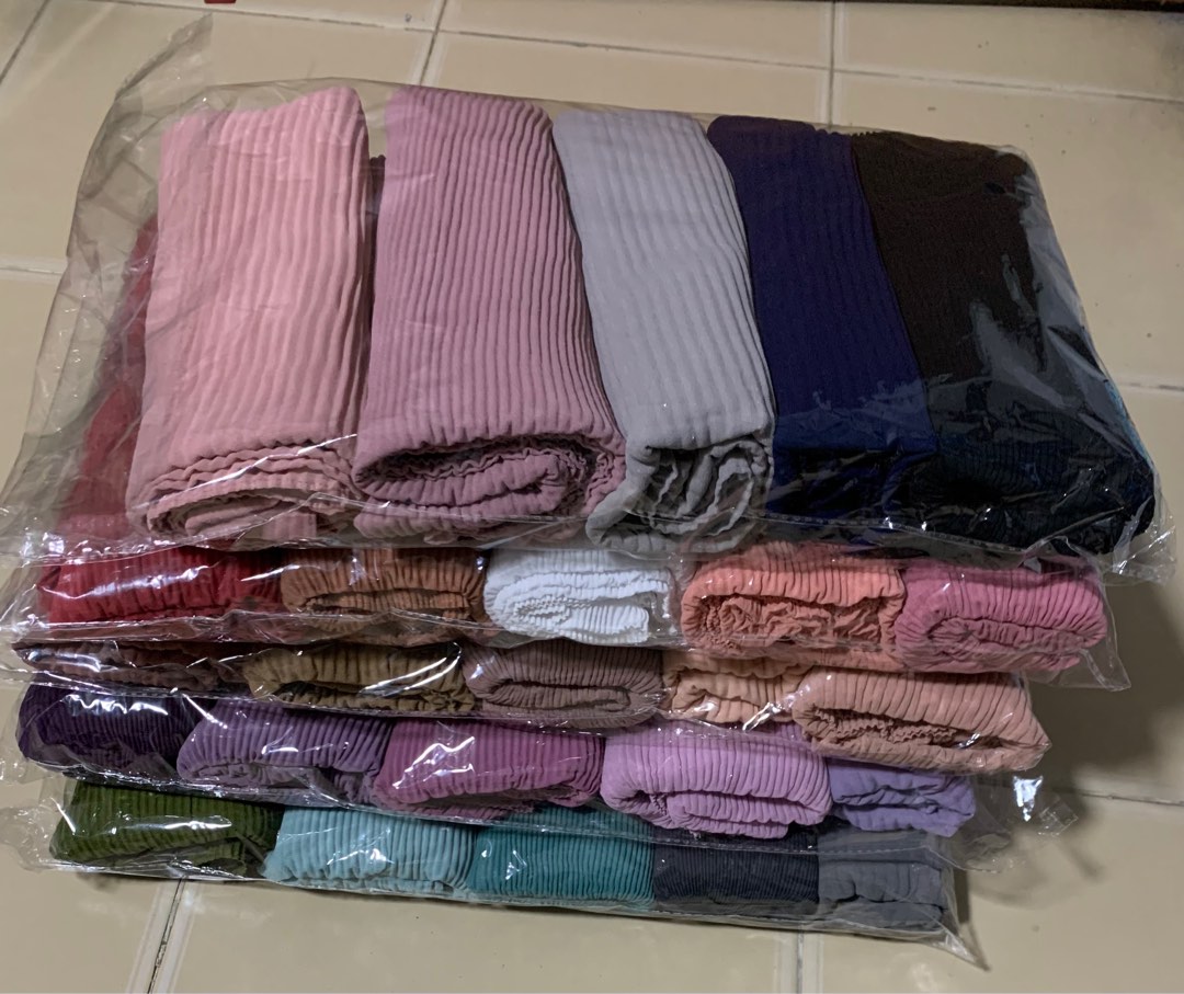 pleated shawls