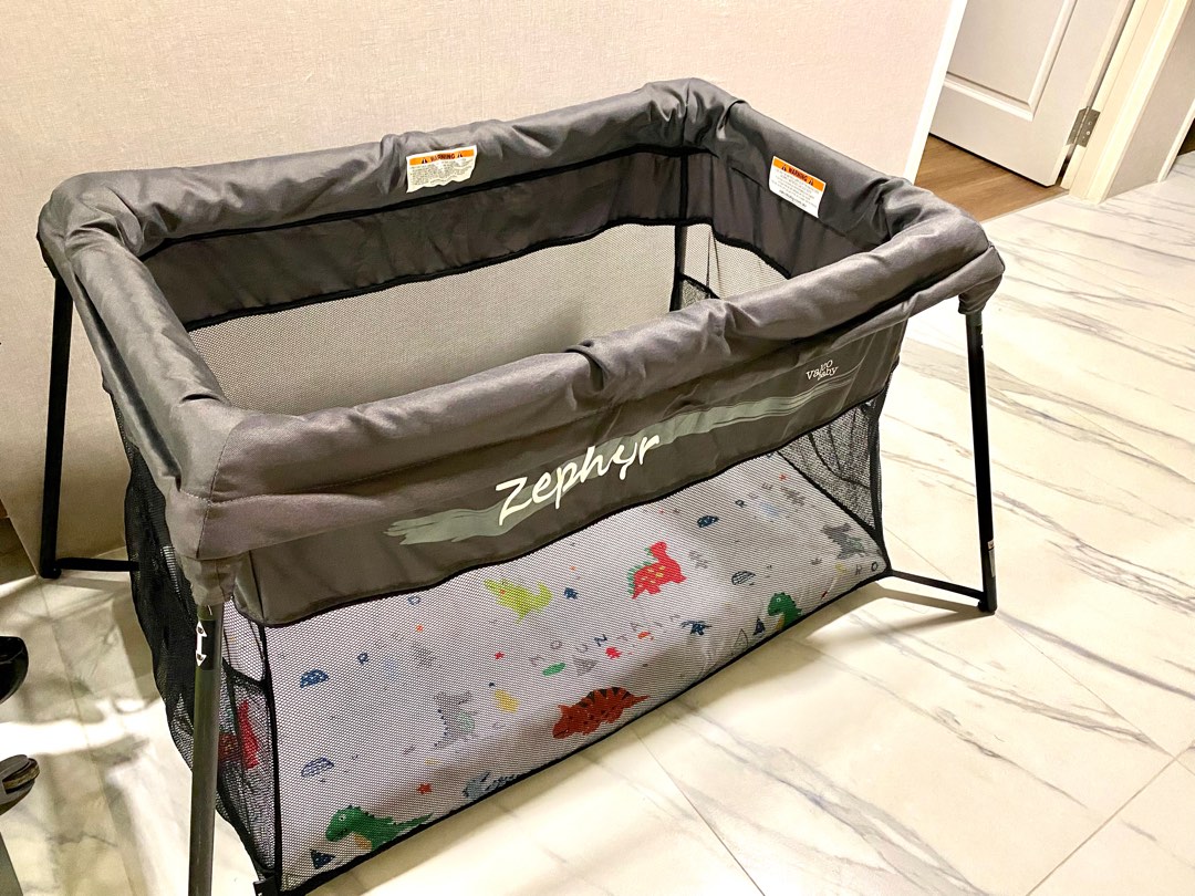 Preloved Valco Baby Zephr Travel Crib Babies Kids Baby Nursery
