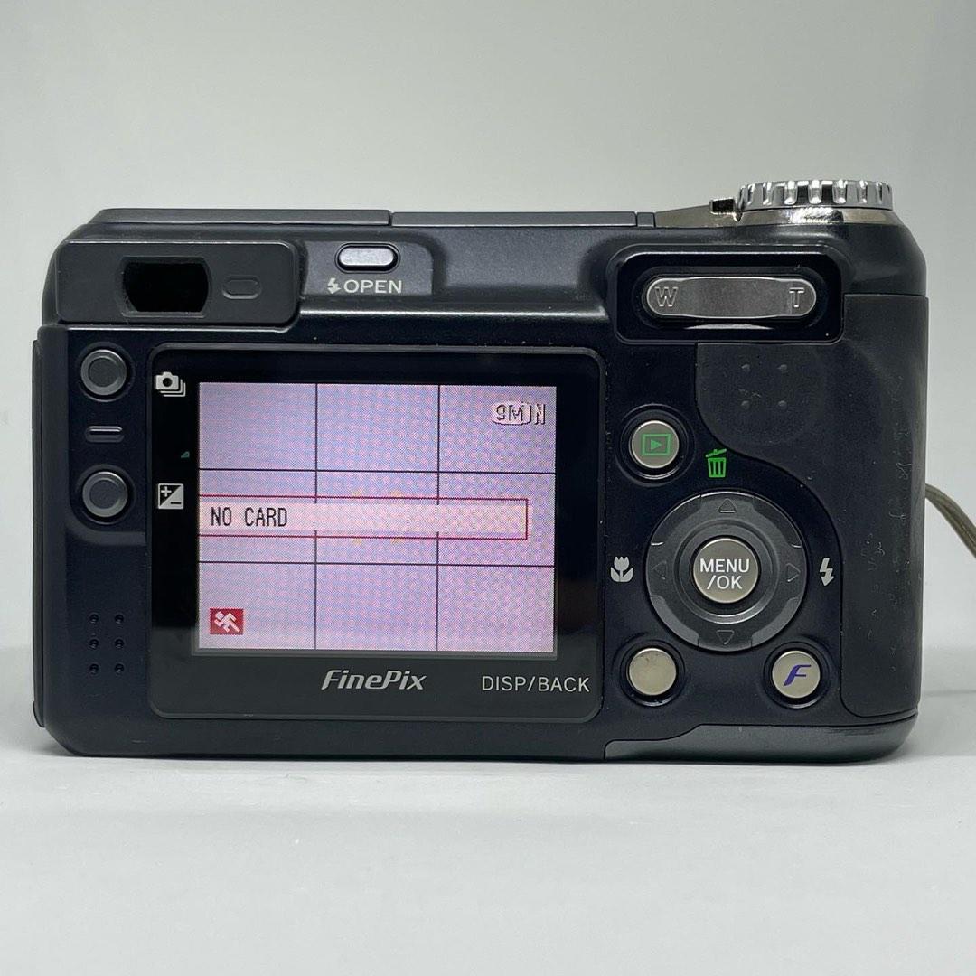 RARE VINTAGE VIBE DIGICAM FUJIFILM FINEPIX E900, Photography, Cameras