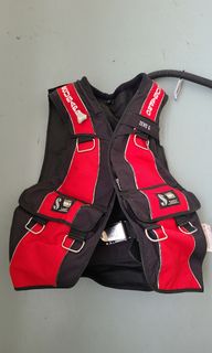 （分類：）位於 。 由 chanrockson 提交（商品編號 1191756212，圖片 1）。簡介： 。