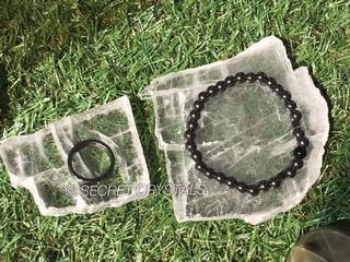 (Category: ) located in . Submitted by secretcrystals (Listing ID 1191716076, Image 1). Description: .