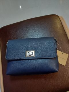 （分類：）位於 。 由 sammy.lam 提交（商品編號 1191675695，圖片 1）。簡介： 。
