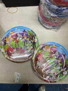 Sonic Party paper plates helium balloon