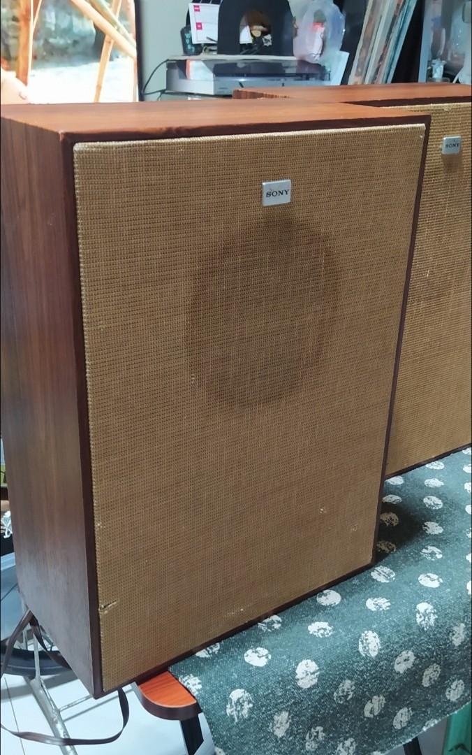 Sony Vintage Speaker (Category: Soundbars, Speakers & Amplifiers) located in Pasay City. Submitted by marineljapansurplus (Listing ID 1191753462, Image 2). Description: Sony Vintage Speaker Impedance: 8 ohms 3 watts Good for tube amps Made in Japan Height: 17 ¼ inches (44 cm) Width: 12 inches (31 cm) Depth: 6 ¼ inches (16 cm) Vintage & very rare Collector's item Clear & quality sounds.