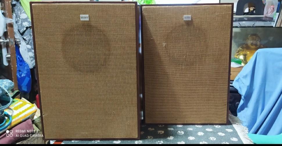 Sony Vintage Speaker (Category: Soundbars, Speakers & Amplifiers) located in Pasay City. Submitted by marineljapansurplus (Listing ID 1191753462, Image 1). Description: Sony Vintage Speaker Impedance: 8 ohms 3 watts Good for tube amps Made in Japan Height: 17 ¼ inches (44 cm) Width: 12 inches (31 cm) Depth: 6 ¼ inches (16 cm) Vintage & very rare Collector's item Clear & quality sounds.
